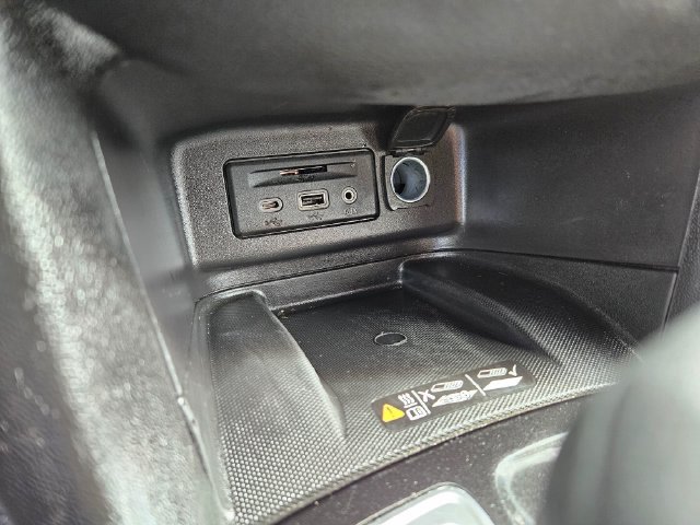 Used 2024 Chevrolet Equinox Premier AWD/4WD image 33