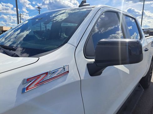 Used 2022 Chevrolet Silverado 1500 LT Trail Boss w/ Bed Protection Package AWD/4WD image 34