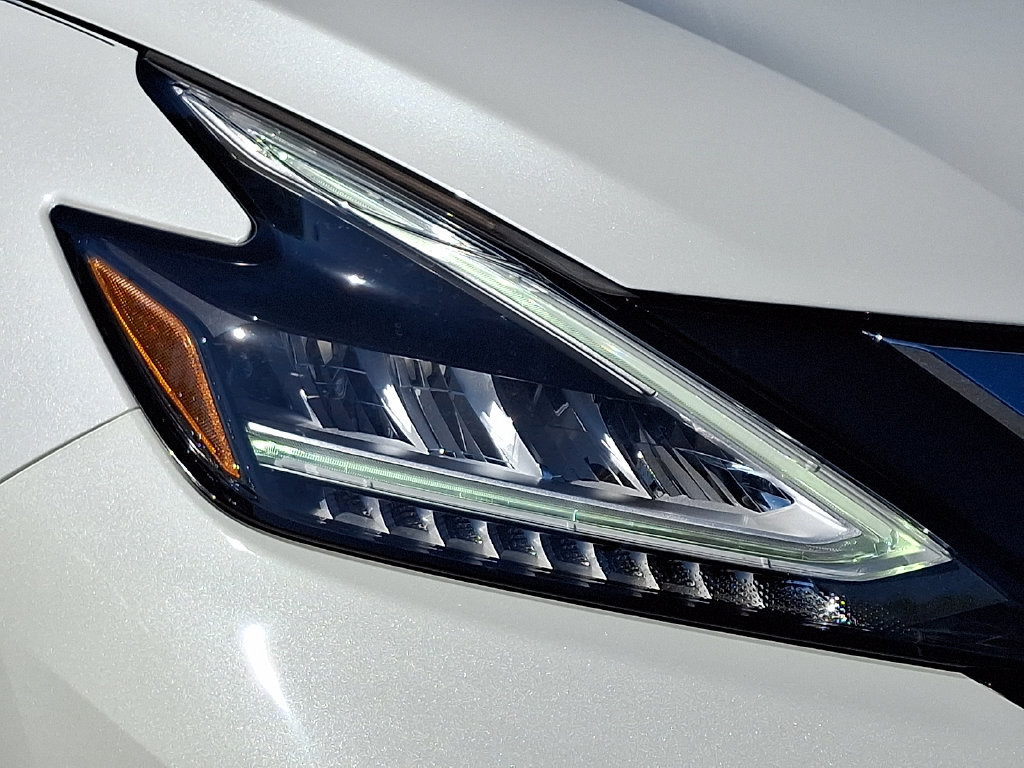 Used 2020 Nissan Murano SL w/ Moonroof Package AWD/4WD image 10