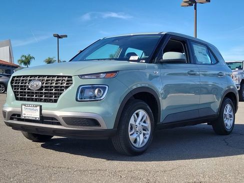 New 2026 Hyundai Venue SE image 5