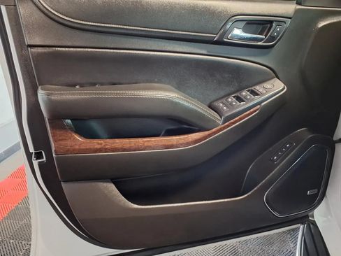Used 2018 GMC Yukon SLT w/ Premium Edition AWD/4WD image 20