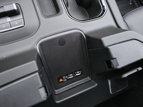 New 2026 GMC Sierra 2500 AT4 w/ AT4 Premium Plus Package image 25