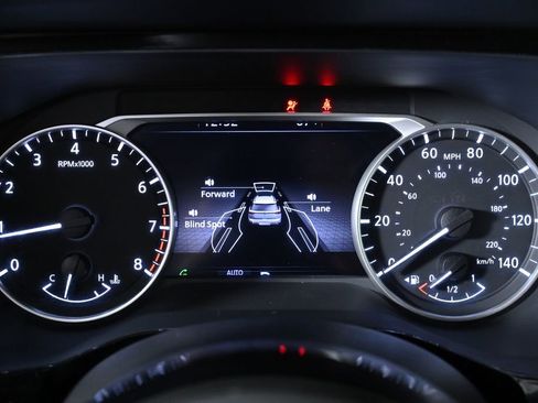 Certified 2024 Nissan Pathfinder SL image 15