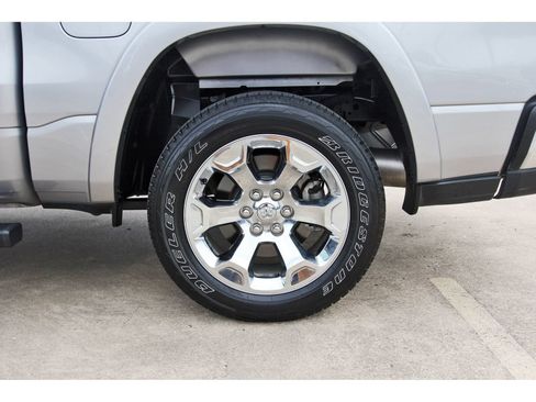 Used 2025 RAM 1500 Big Horn RWD image 32
