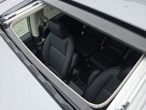 New 2026 Honda Odyssey EX-L image 4