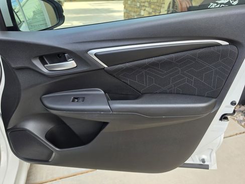 Used 2016 Honda Fit EX image 28