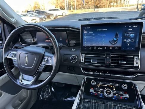 Used 2023 Lincoln Navigator Black Label AWD/4WD image 18