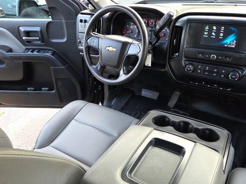 Used 2019 Chevrolet Silverado 2500 W/T w/ Snow Plow Prep Package AWD/4WD image 38