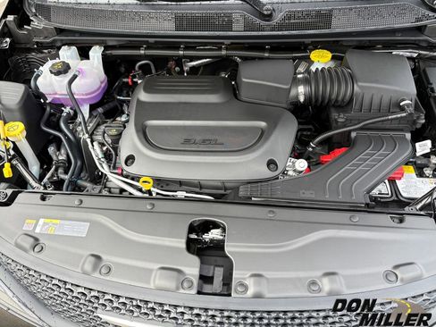 New 2026 Chrysler Voyager LX image 28