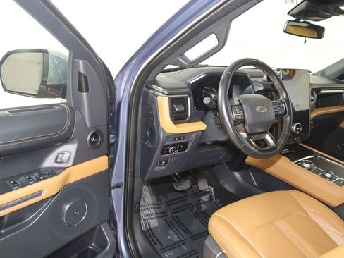 Used 2023 Ford Expedition Platinum AWD/4WD image 47