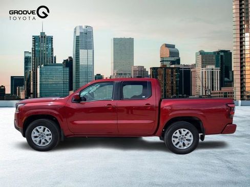 Used 2023 Nissan Frontier SV w/ Technology Package AWD/4WD image 2