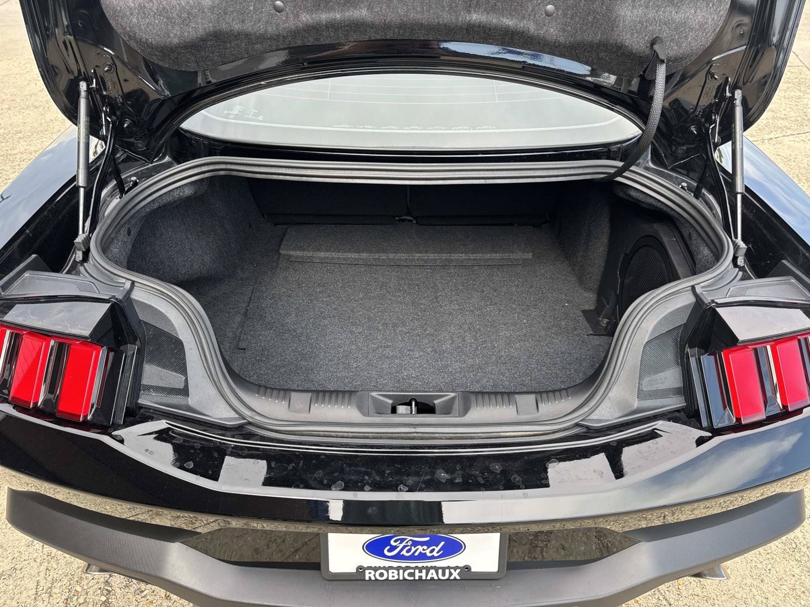 Used 2025 Ford Mustang GT Premium RWD image 8