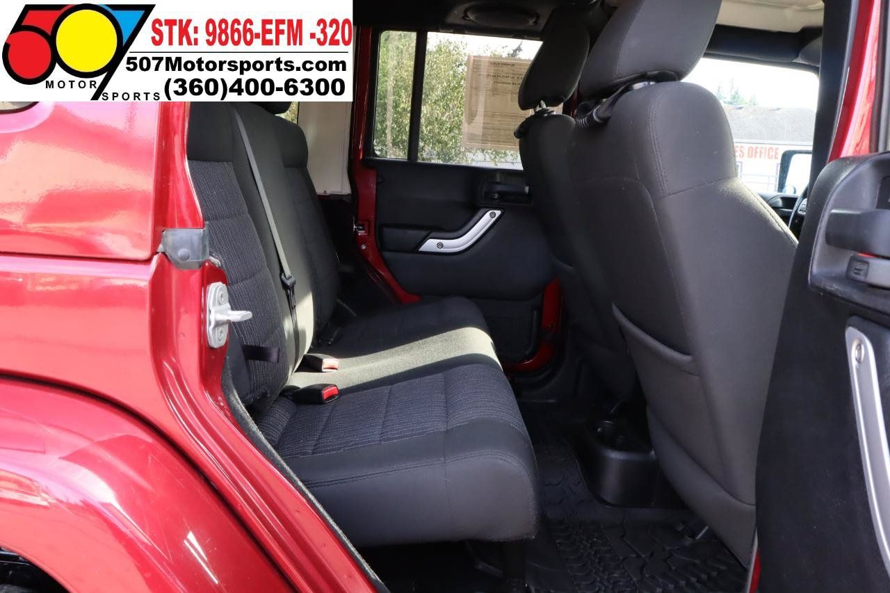 Used 2012 Jeep Wrangler Unlimited Sahara w/ Connectivity Group AWD/4WD image 15