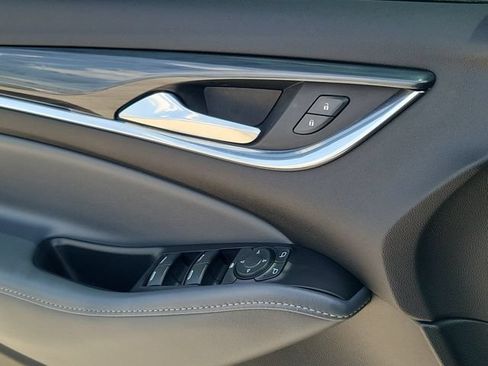 Used 2021 Buick Enclave Essence w/ Sound and Sites Package FWD image 25