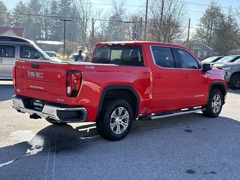 Used 2024 GMC Sierra 1500 SLE w/ Preferred Package image 10