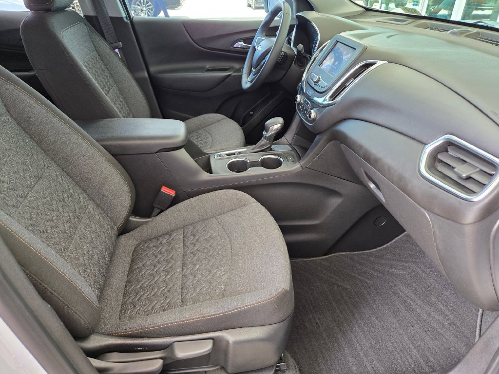 Used 2023 Chevrolet Equinox LT FWD image 25
