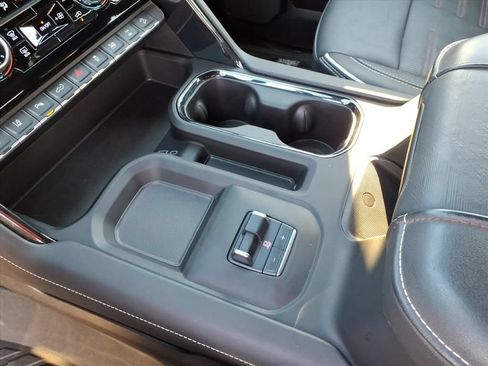 Used 2025 GMC Sierra 2500 AT4X w/ AT4X AEV Edition AWD/4WD image 14