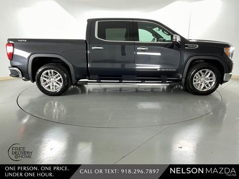 Used 2020 GMC Sierra 1500 SLT w/ SLT Premium Package image 5
