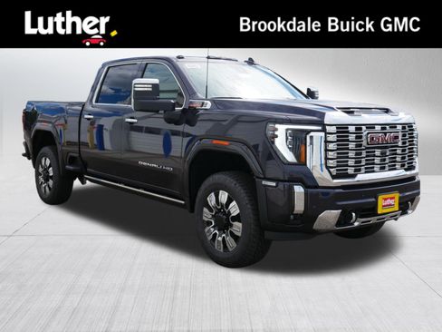 New 2026 GMC Sierra 3500 Denali w/ Denali Reserve Package AWD/4WD image 1
