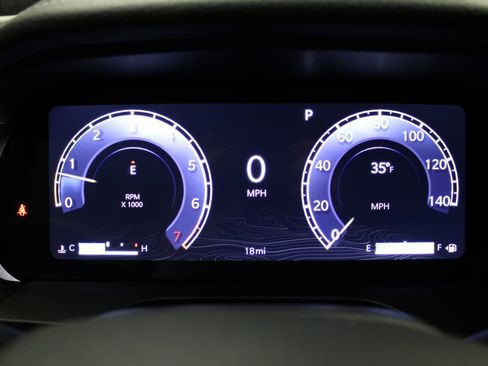 New 2025 Jeep Grand Cherokee Limited w/ Luxury Tech Group II image 10