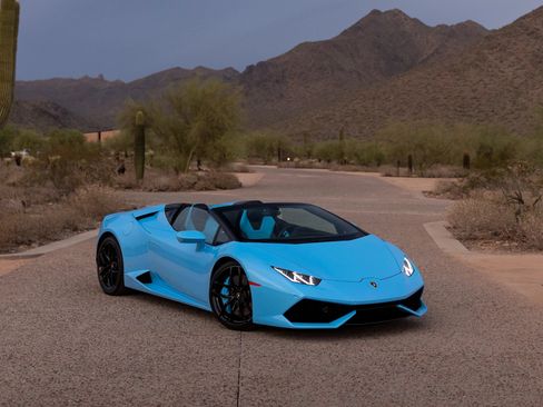 Used 2017 Lamborghini Huracan LP 610-4 AWD/4WD image 1