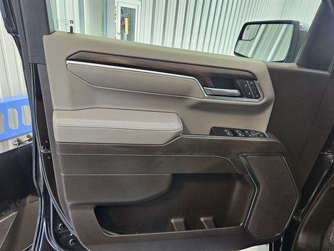 Used 2024 GMC Sierra 1500 SLT image 8