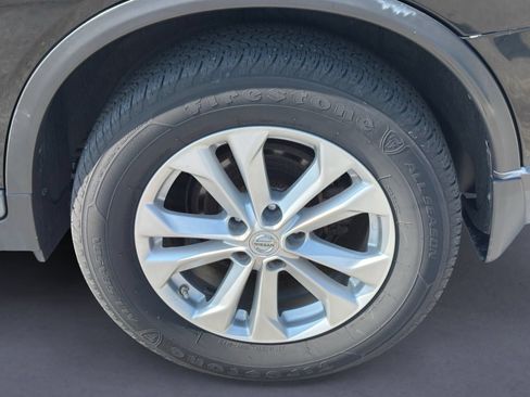Used 2014 Nissan Rogue SV FWD image 5