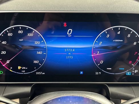 Certified 2025 Mercedes-Benz GLC 300 4MATIC image 32