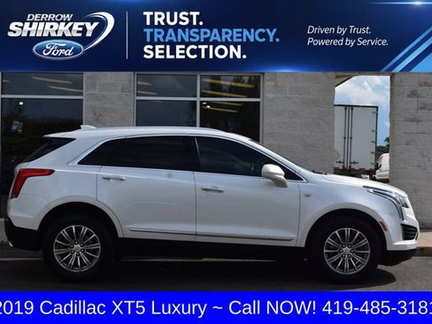 Used 2019 Cadillac XT5 Luxury FWD image 3