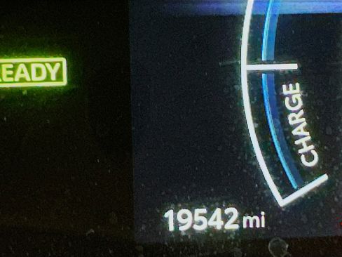 Used 2025 Toyota Camry LE image 19