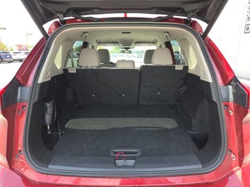 Used 2025 Nissan Rogue SV AWD/4WD image 10