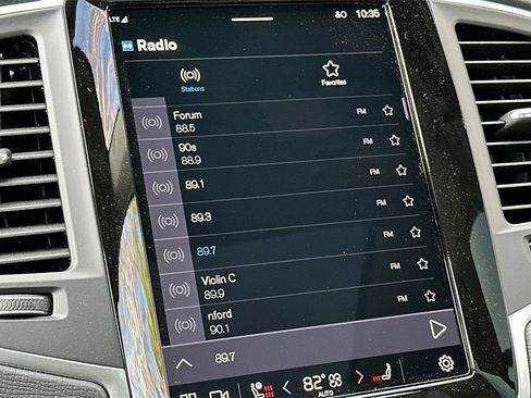 Used 2025 Volvo XC90 B6 Core w/ Protection Package Premier image 17