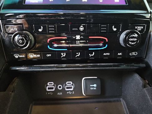 Certified 2022 Jeep Grand Cherokee Altitude image 21