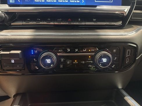 Certified 2023 Chevrolet Silverado 1500 High Country w/ High Country Premium Package image 28