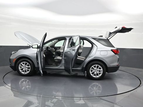 Used 2024 Chevrolet Equinox LS FWD image 33