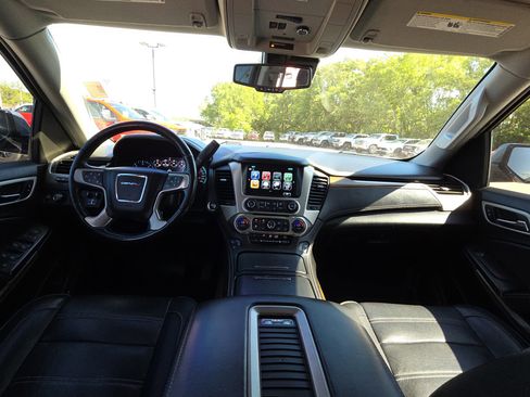 Used 2020 GMC Yukon Denali w/ Denali Premium Package AWD/4WD image 30
