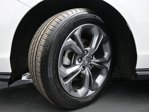 Certified 2024 Honda Accord EX image 41