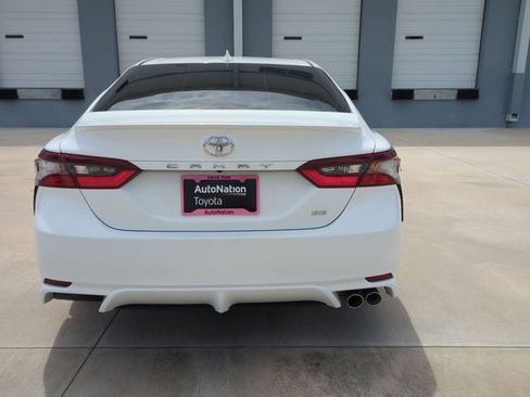 Used 2023 Toyota Camry SE image 6