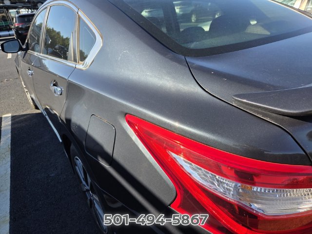 Used 2017 Nissan Altima 2.5 SV w/ Convenience Package FWD image 6