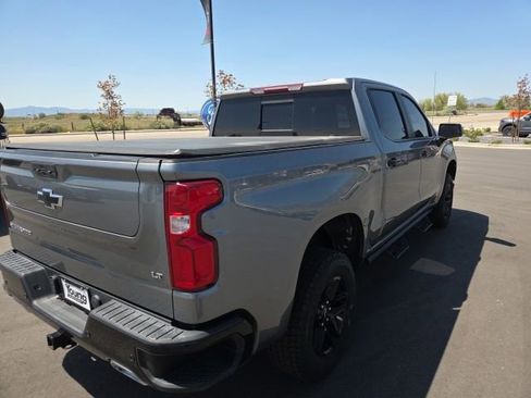 Used 2021 Chevrolet Silverado 1500 LT Trail Boss w/ Convenience Package II AWD/4WD image 7