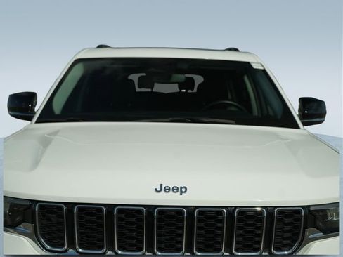 Used 2022 Jeep Grand Cherokee L Limited AWD/4WD image 41