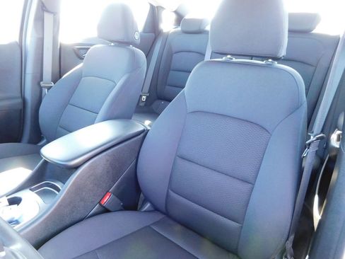 Used 2022 Chevrolet Malibu LS image 14