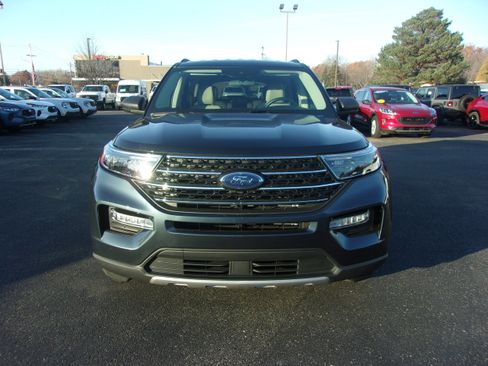 Certified 2023 Ford Explorer XLT w/ Equipment Group 202A image 8
