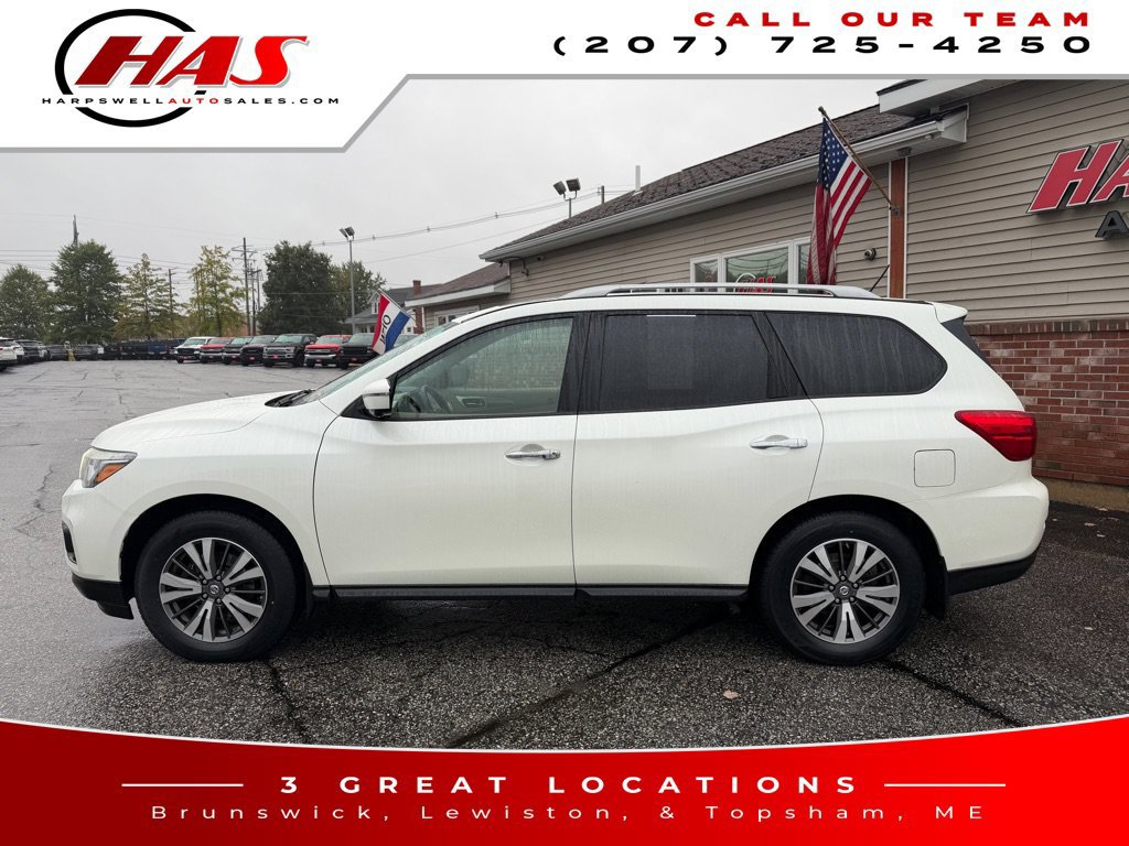 Used 2017 Nissan Pathfinder SL w/ SL Premium Package AWD/4WD image 3