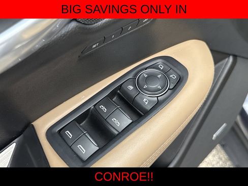 Used 2019 Cadillac XT5 Platinum AWD/4WD image 11