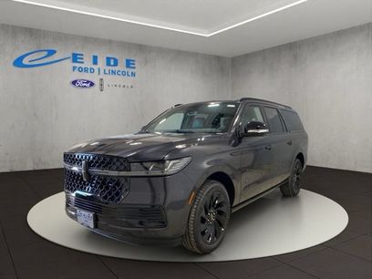 New 2027 Lincoln Navigator L Reserve w/ Jet Appearance Package