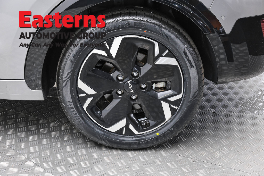 Used 2023 Kia Niro Wave w/ Wave Preserve Package FWD image 10
