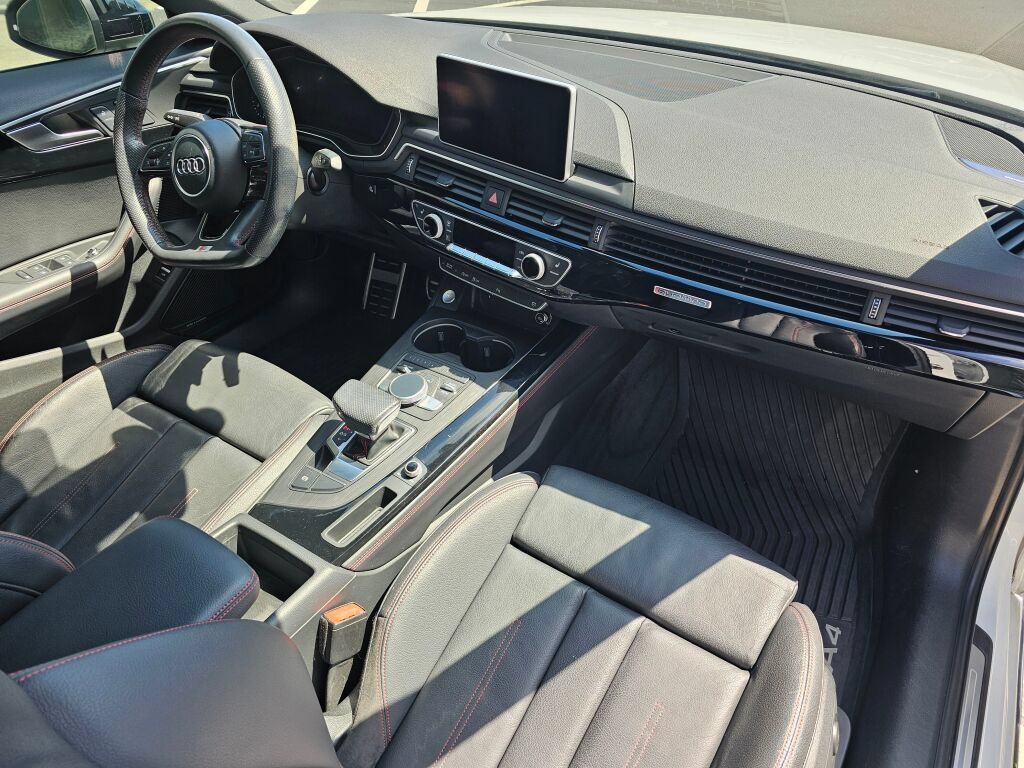 Used 2018 Audi A4 2.0T Premium Plus w/ Premium Plus Package AWD/4WD image 12