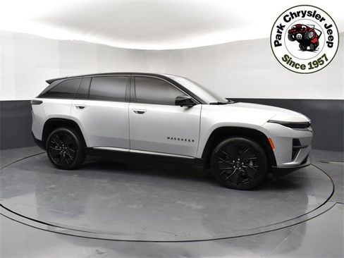 Used 2024 Jeep Wagoneer Launch Edition image 1