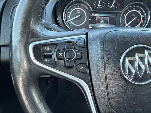 Used 2015 Buick Regal image 16